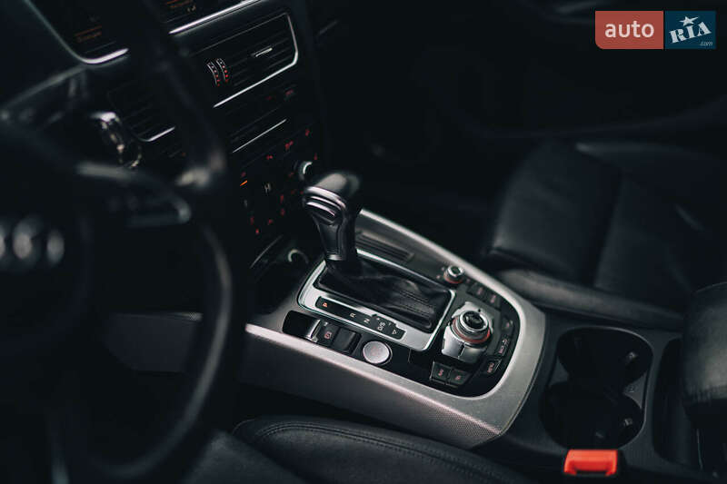 Внедорожник / Кроссовер Audi Q5 2012 в Луцке