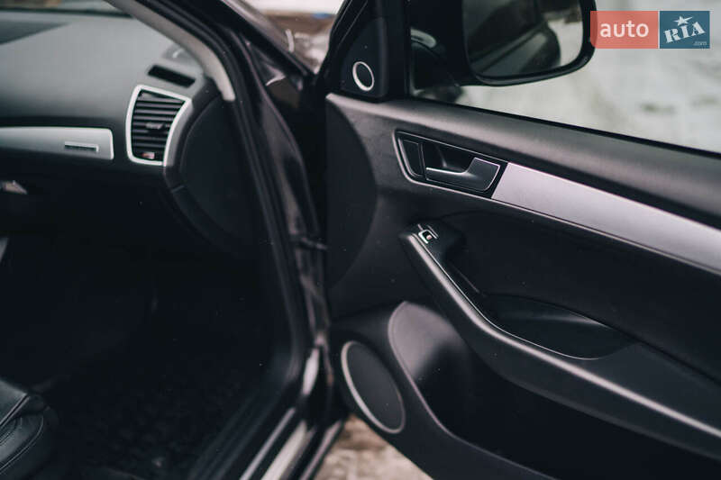 Внедорожник / Кроссовер Audi Q5 2012 в Луцке