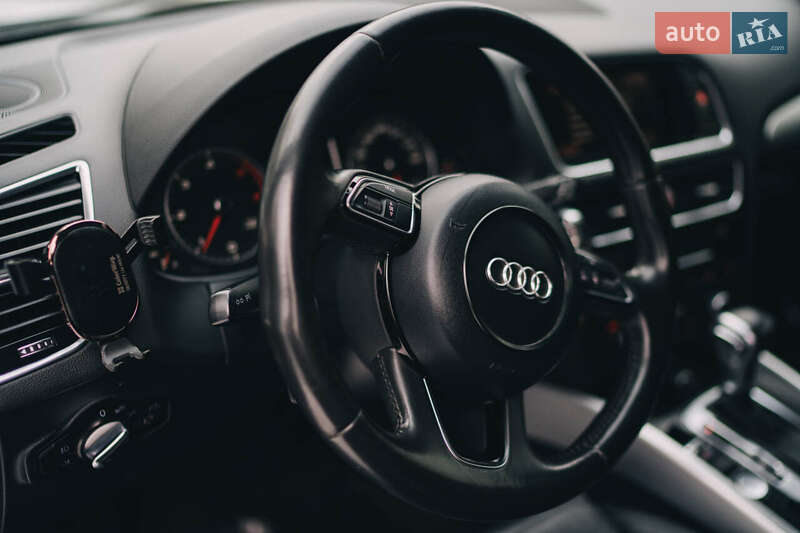 Внедорожник / Кроссовер Audi Q5 2012 в Луцке