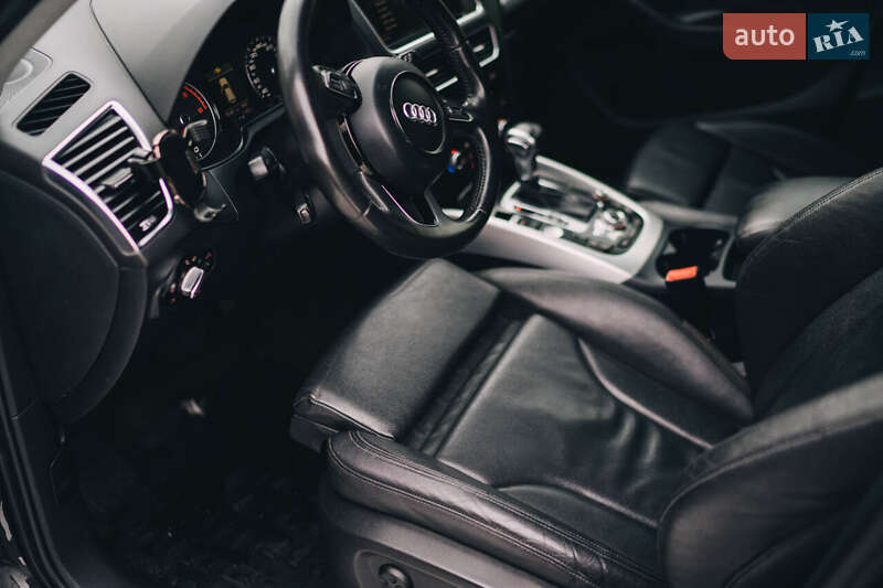 Внедорожник / Кроссовер Audi Q5 2012 в Луцке