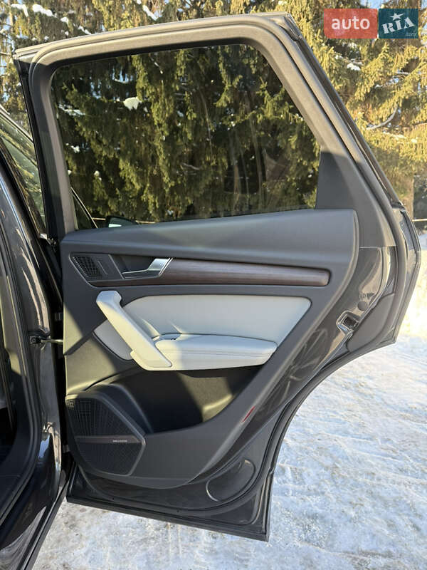 Внедорожник / Кроссовер Audi Q5 2020 в Львове