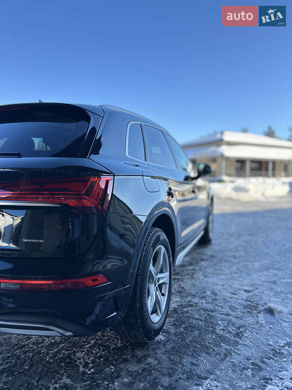 Внедорожник / Кроссовер Audi Q5 2021 в Львове