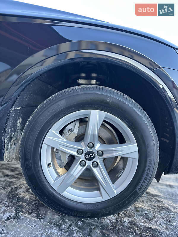 Внедорожник / Кроссовер Audi Q5 2021 в Львове