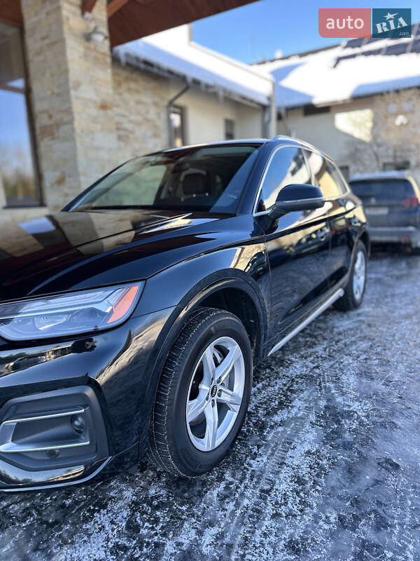 Внедорожник / Кроссовер Audi Q5 2021 в Львове