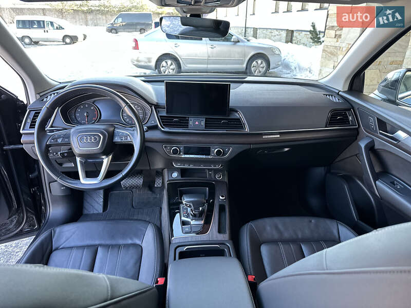 Внедорожник / Кроссовер Audi Q5 2021 в Львове