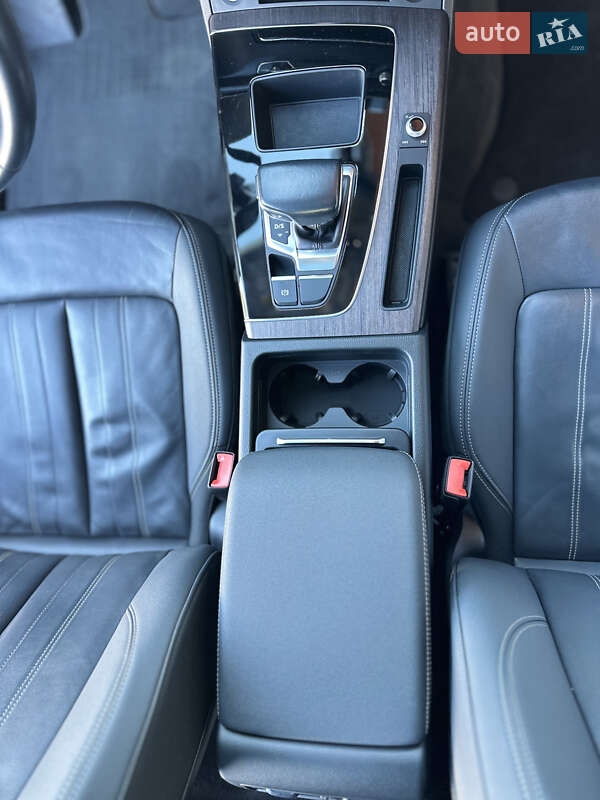 Внедорожник / Кроссовер Audi Q5 2021 в Львове