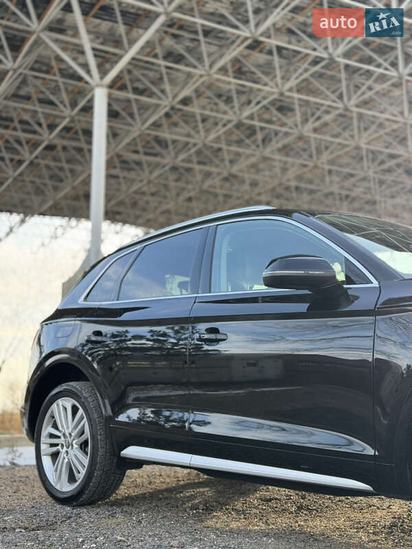 Внедорожник / Кроссовер Audi Q5 2018 в Самборе