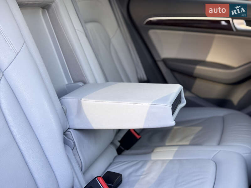 Внедорожник / Кроссовер Audi Q5 2013 в Киеве