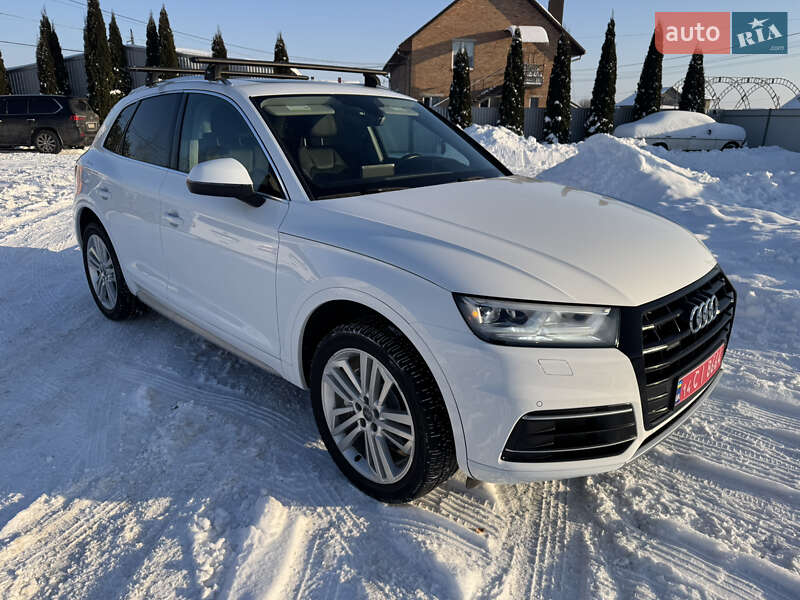 Внедорожник / Кроссовер Audi Q5 2018 в Луцке