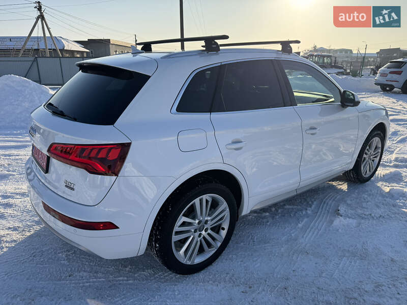 Внедорожник / Кроссовер Audi Q5 2018 в Луцке