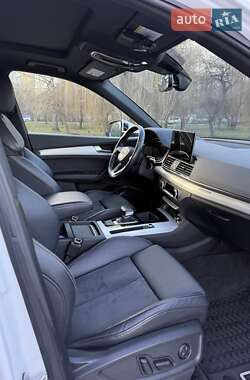 Внедорожник / Кроссовер Audi Q5 2020 в Ивано-Франковске