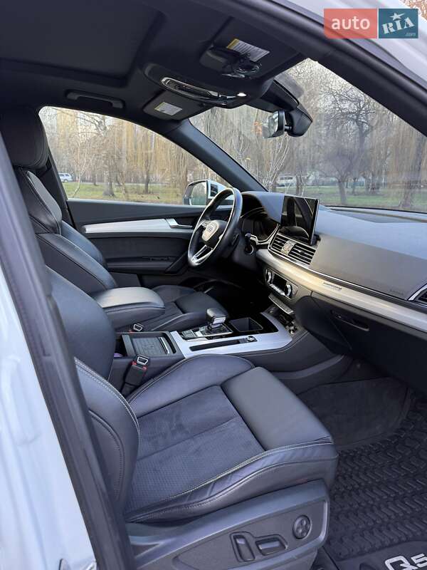Внедорожник / Кроссовер Audi Q5 2020 в Ивано-Франковске
