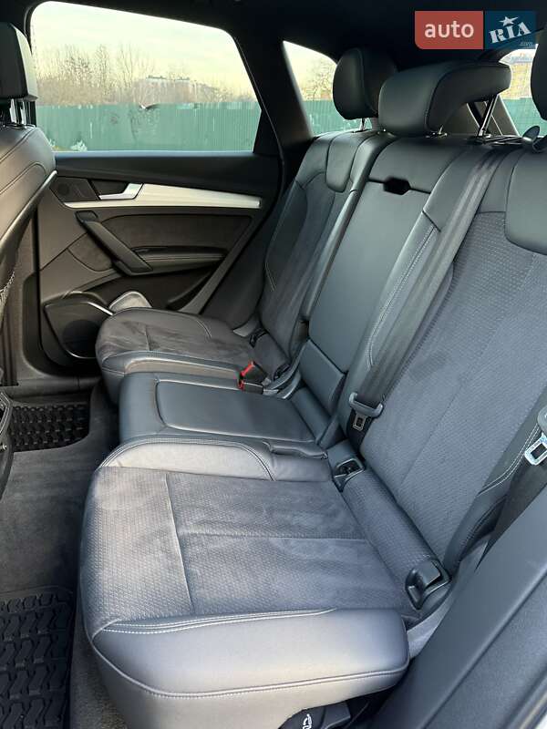 Внедорожник / Кроссовер Audi Q5 2020 в Ивано-Франковске