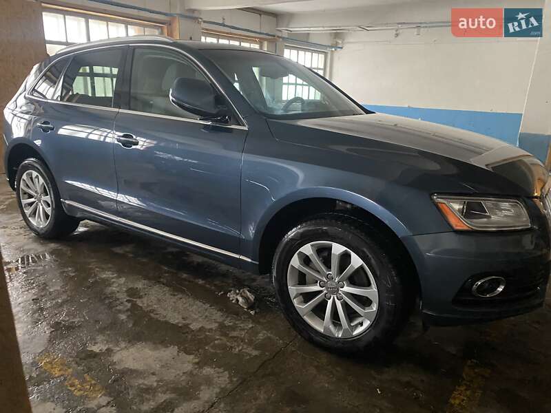 Внедорожник / Кроссовер Audi Q5 2015 в Луцке