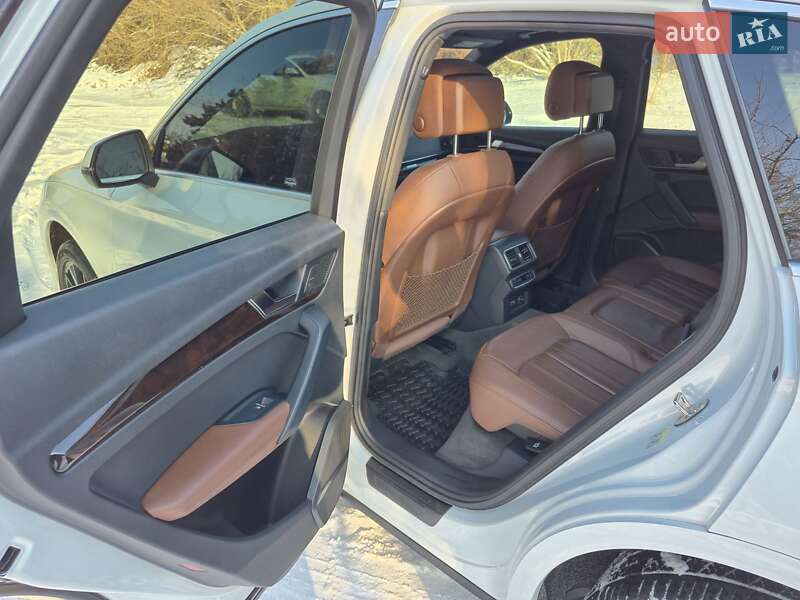 Внедорожник / Кроссовер Audi Q5 2019 в Запорожье