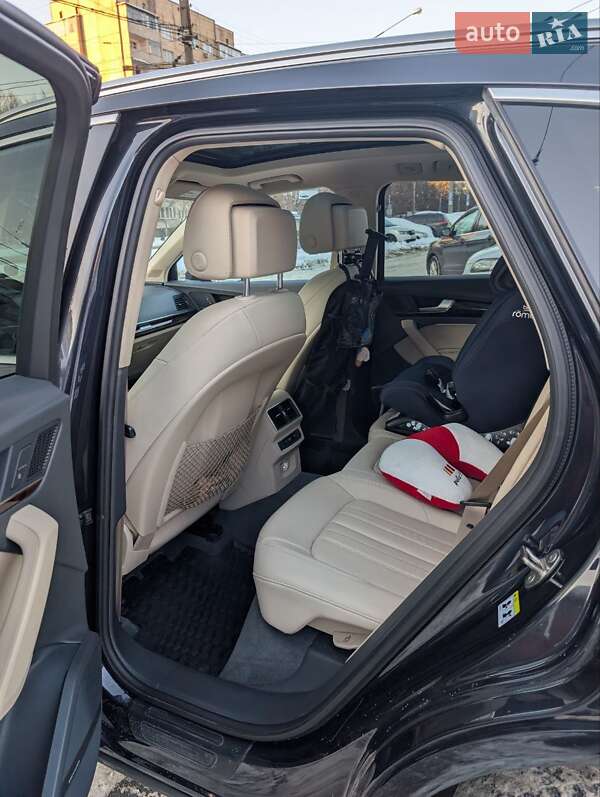 Позашляховик / Кросовер Audi Q5 2017 в Львові фото 16 Позашляховик / Кросовер Audi Q5 2017 в Львові