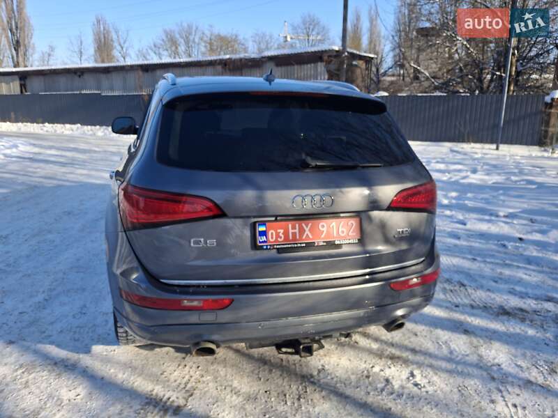 Внедорожник / Кроссовер Audi Q5 2014 в Каменец-Подольском
