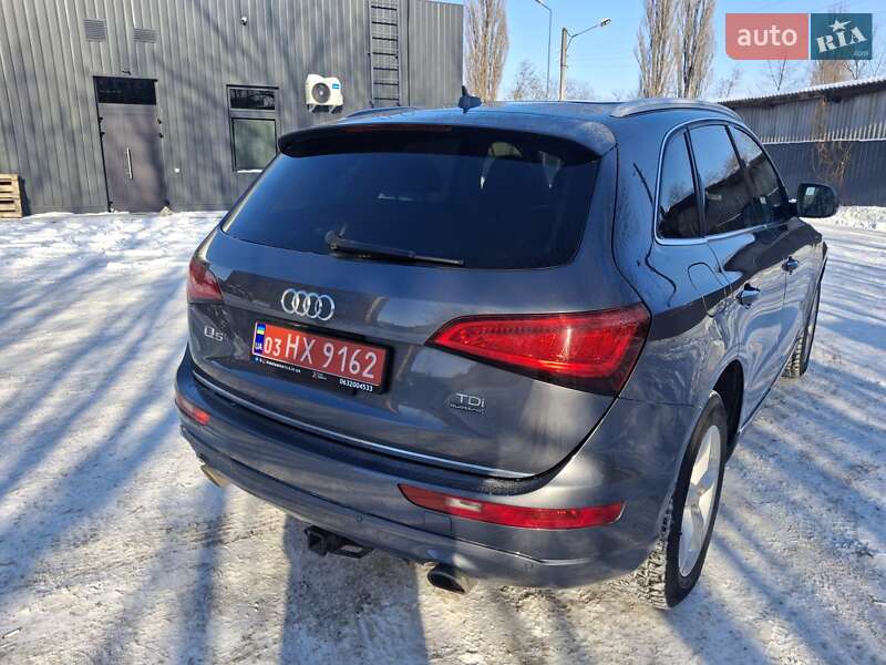 Внедорожник / Кроссовер Audi Q5 2014 в Каменец-Подольском