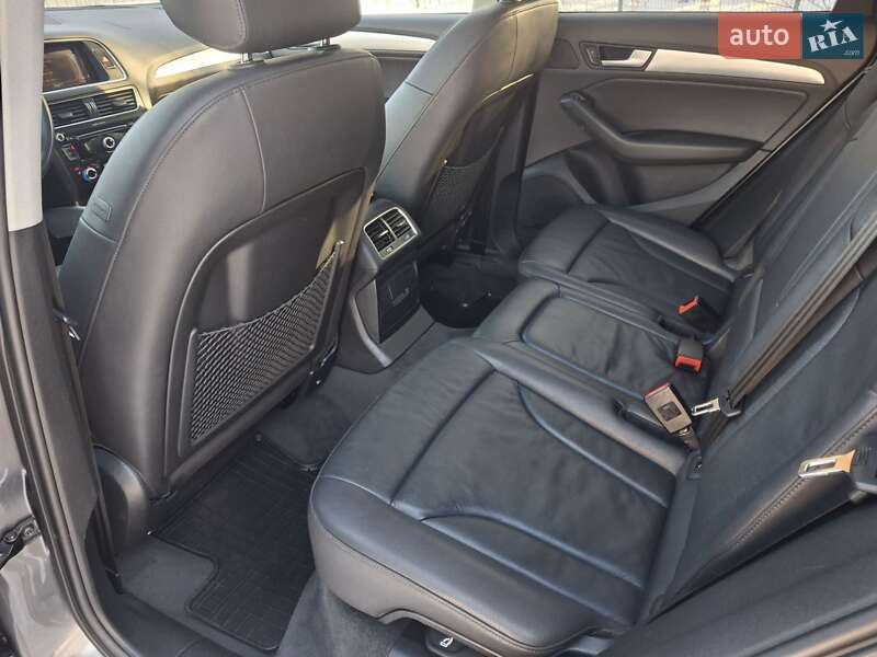 Внедорожник / Кроссовер Audi Q5 2014 в Каменец-Подольском