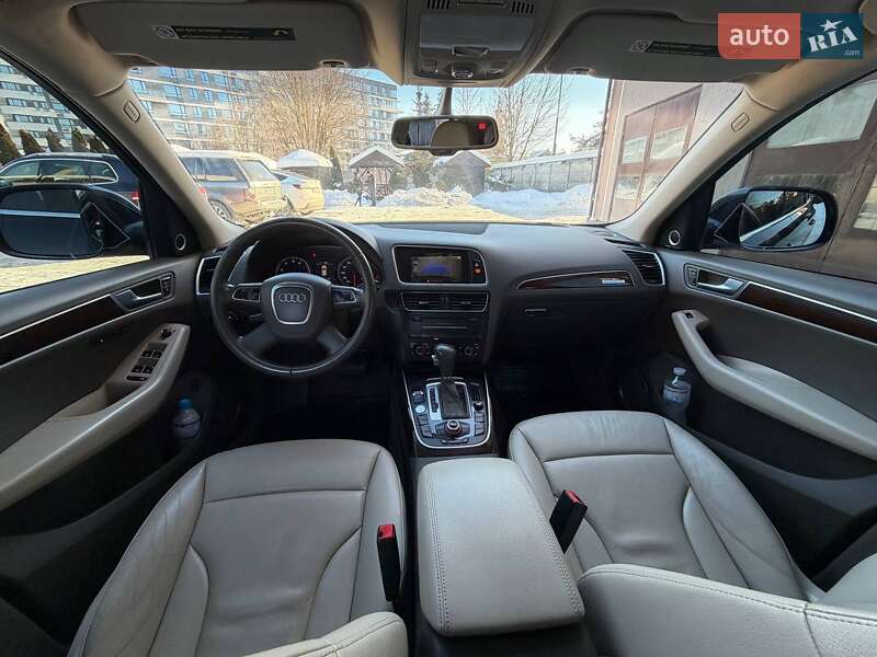 Внедорожник / Кроссовер Audi Q5 2011 в Львове