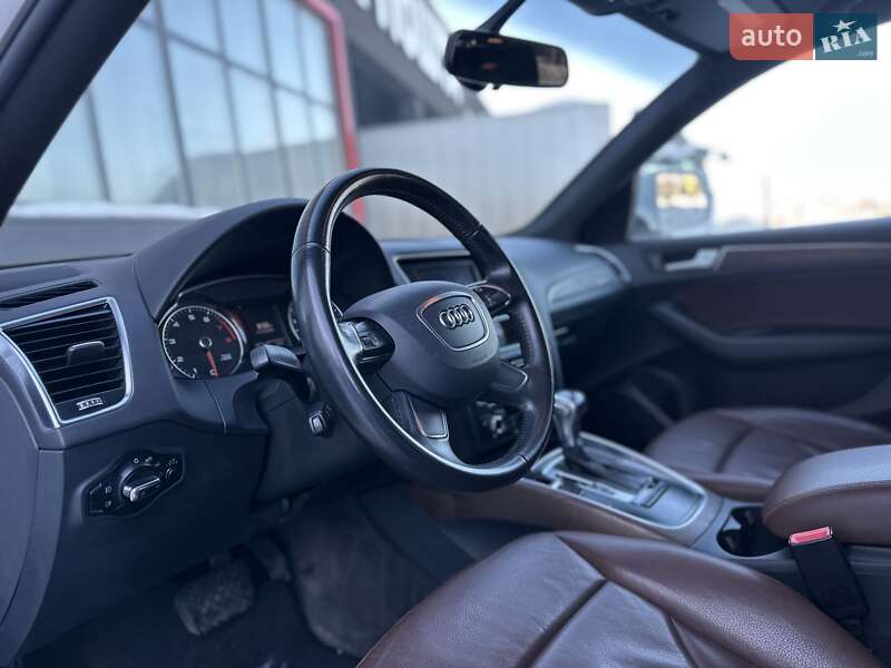 Внедорожник / Кроссовер Audi Q5 2013 в Тернополе