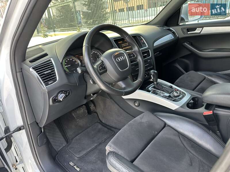 Внедорожник / Кроссовер Audi Q5 2011 в Харькове