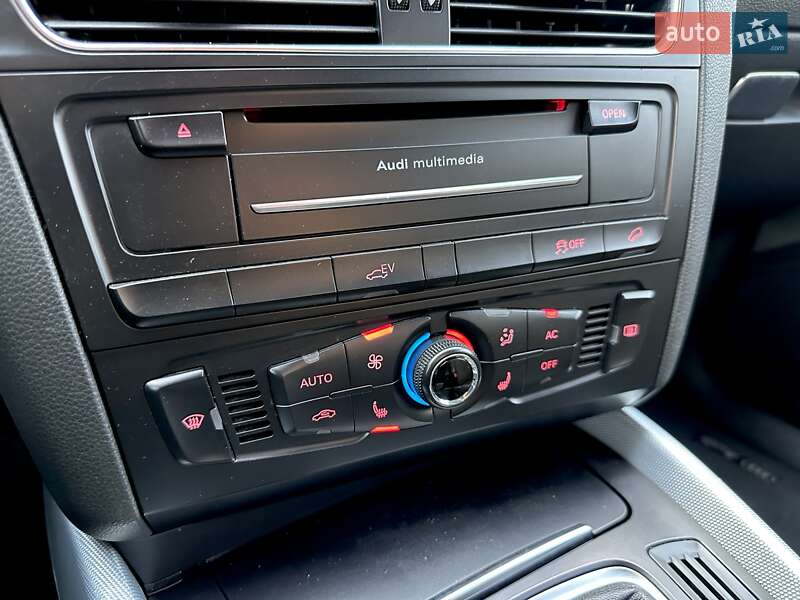 Внедорожник / Кроссовер Audi Q5 2011 в Харькове