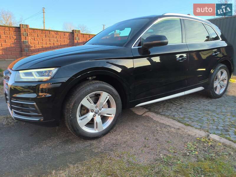 Позашляховик / Кросовер Audi Q5 2018 в Костопілі