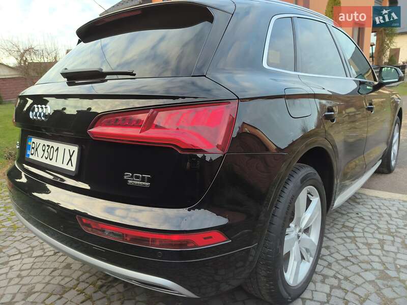 Позашляховик / Кросовер Audi Q5 2018 в Костопілі