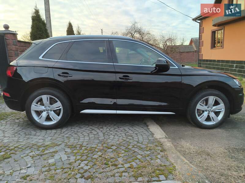 Позашляховик / Кросовер Audi Q5 2018 в Костопілі