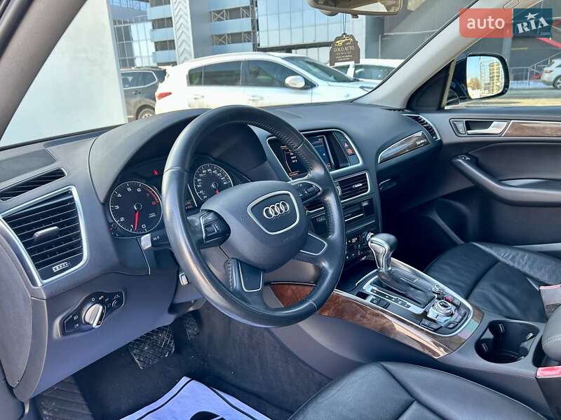 Внедорожник / Кроссовер Audi Q5 2015 в Киеве