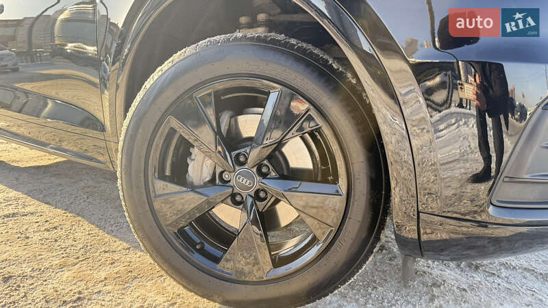 Внедорожник / Кроссовер Audi Q5 2020 в Киеве фото 5 Внедорожник / Кроссовер Audi Q5 2020 в Киеве