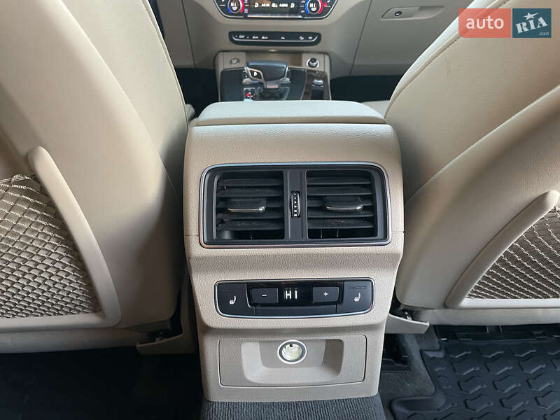 Позашляховик / Кросовер Audi Q5 2018 в Львові