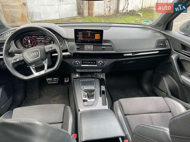 Позашляховик / Кросовер Audi Q5 2018 в Києві