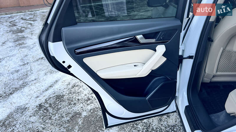 Позашляховик / Кросовер Audi Q5 2018 в Одесі