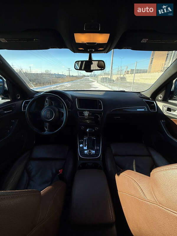 Позашляховик / Кросовер Audi Q5 2015 в Львові