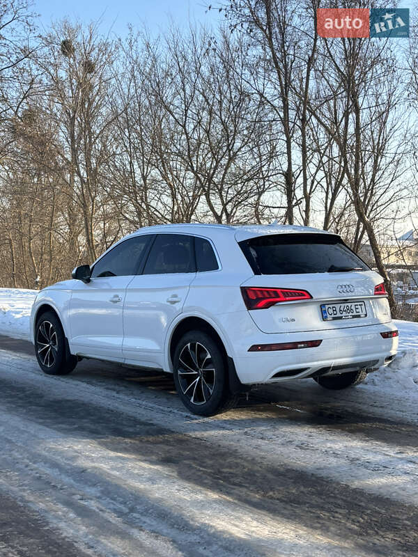 Внедорожник / Кроссовер Audi Q5 2019 в Киеве