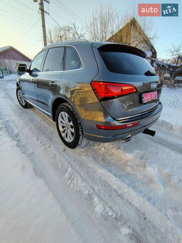 Внедорожник / Кроссовер Audi Q5 2015 в Ивано-Франковске
