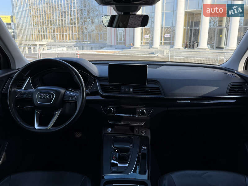 Внедорожник / Кроссовер Audi Q5 2020 в Одессе фото 31 Внедорожник / Кроссовер Audi Q5 2020 в Одессе