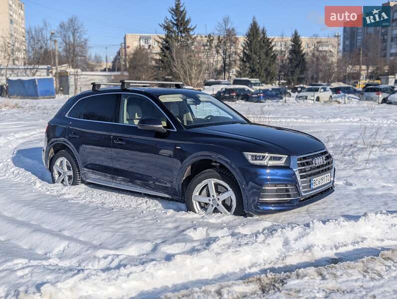 Внедорожник / Кроссовер Audi Q5 2017 в Львове