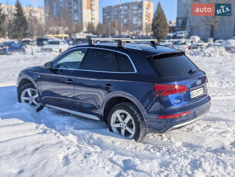 Внедорожник / Кроссовер Audi Q5 2017 в Львове