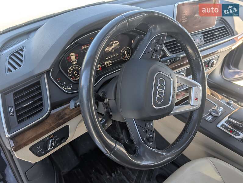 Внедорожник / Кроссовер Audi Q5 2017 в Львове