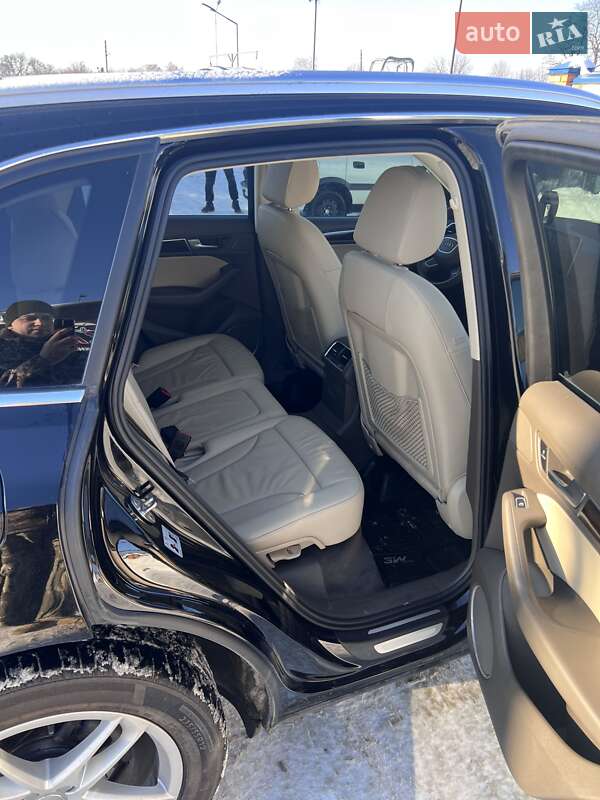 Внедорожник / Кроссовер Audi Q5 2016 в Владимире