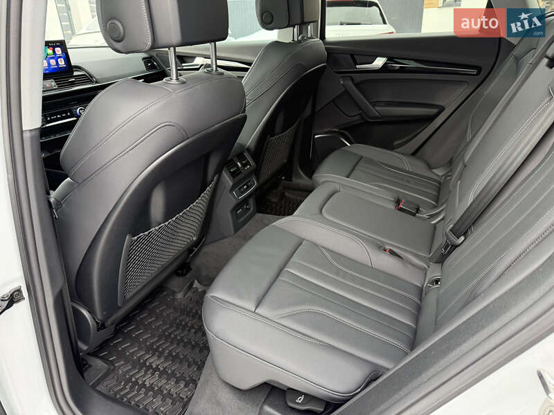 Внедорожник / Кроссовер Audi Q5 2023 в Стрые