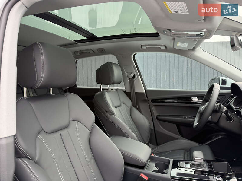 Внедорожник / Кроссовер Audi Q5 2023 в Стрые