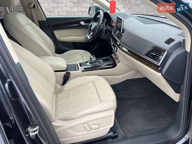 Внедорожник / Кроссовер Audi Q5 2019 в Ровно фото 19 Внедорожник / Кроссовер Audi Q5 2019 в Ровно