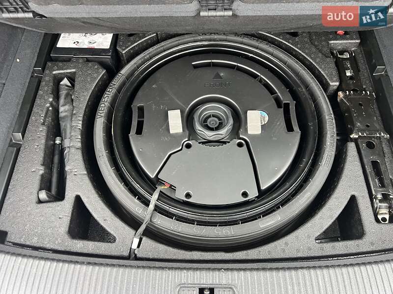 Внедорожник / Кроссовер Audi Q5 2019 в Ровно фото 65 Внедорожник / Кроссовер Audi Q5 2019 в Ровно