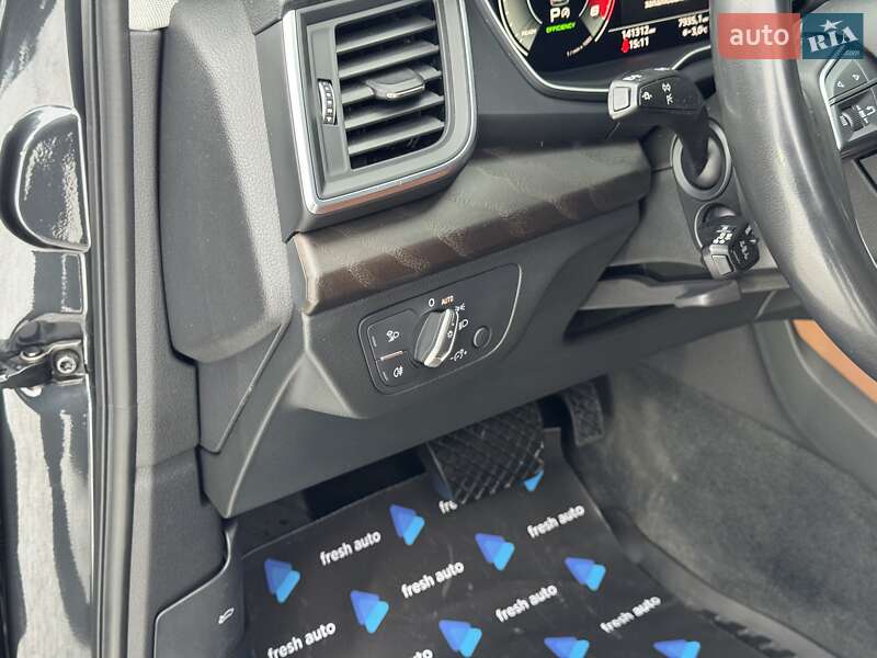 Позашляховик / Кросовер Audi Q5 2021 в Рівному