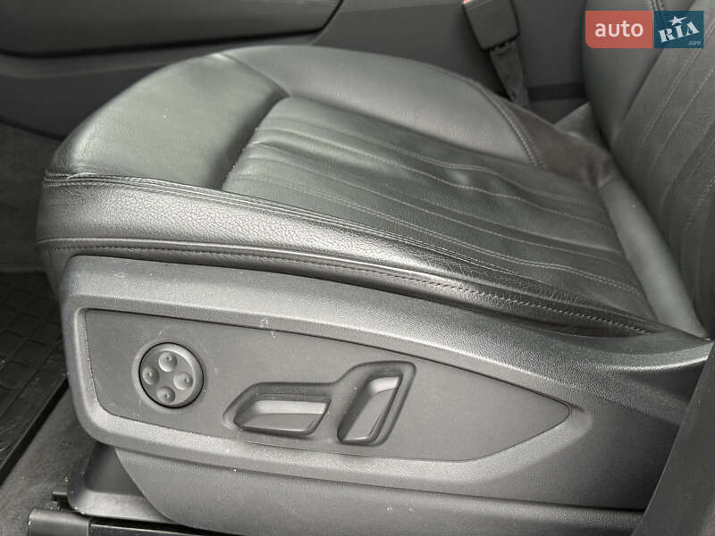 Внедорожник / Кроссовер Audi Q5 2019 в Ровно фото 31 Внедорожник / Кроссовер Audi Q5 2019 в Ровно