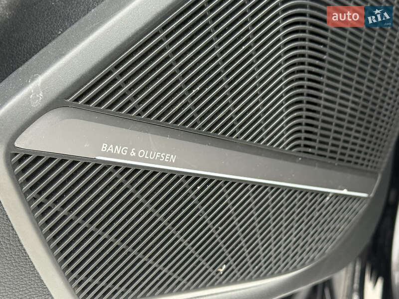 Внедорожник / Кроссовер Audi Q5 2019 в Ровно фото 50 Внедорожник / Кроссовер Audi Q5 2019 в Ровно